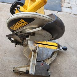 Saw Miter Dwalt 12" O Mejor Oferta