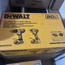 DRILL/DRIVER / IMPACT DRIVER COMBO KIT