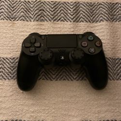 PS4 Controller