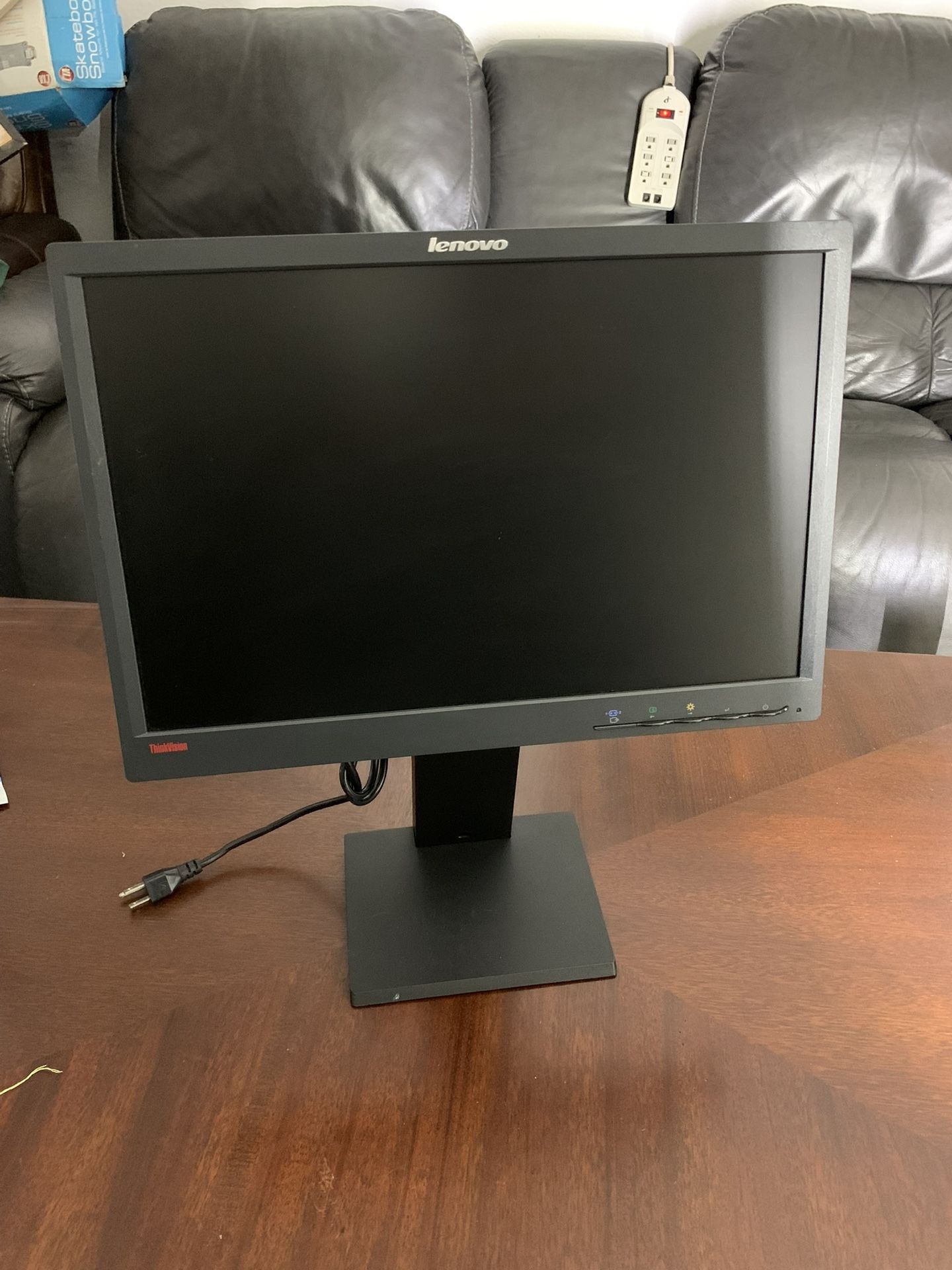 Lenovo Monitor 19”