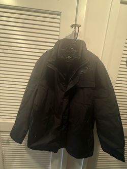 Men’s Andrew Marc New York coat.