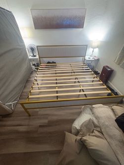 King bed frame w/ wooden slats and headboard