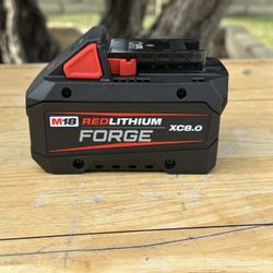 Milwaukee Forge Battery 