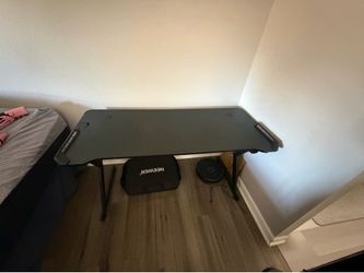 Gaming desk