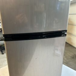 Mini Refrigerator 