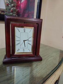 Reloj $23.   2 árbol $9...3 árbol $29