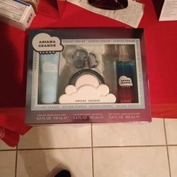 Ariana Grande Cloud Perfume