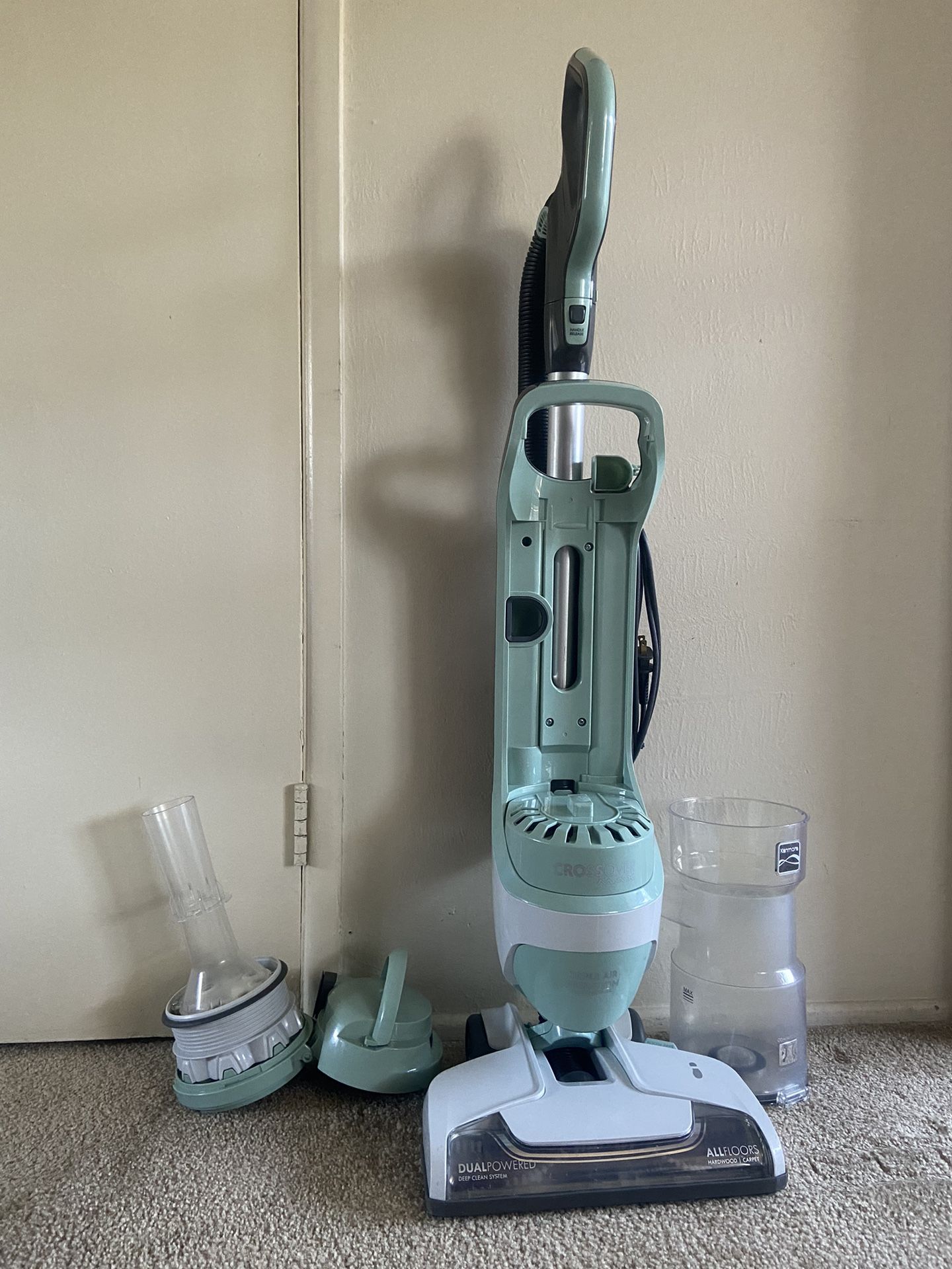 Kenmore Crossover Max Triple Air Filtration Vacuum 