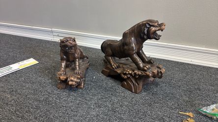 Vintage Faux Wood Roaring Tiger Statues (Set of 2)