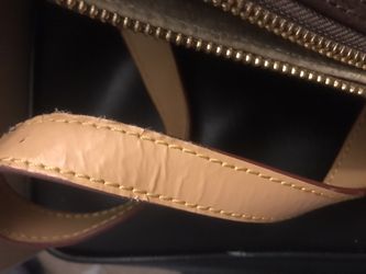 Authentic Louis Vuitton women's carrying case purse circular LV