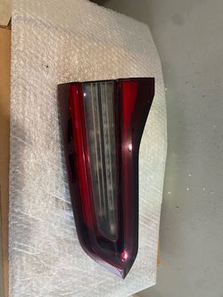 2019-2021 bmw x5 right trunk light