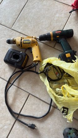 Two Pieces Dewalt  Ryobi