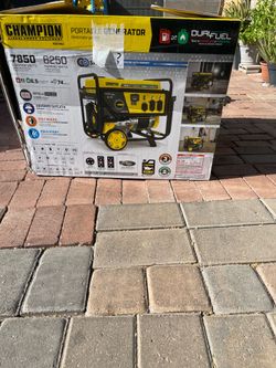 Champion Power Equipment 7850/6250-Watt Recoil Start Storm Ready Gasoline and Propane Powered Dual Fuel Portable Generator with CO Shield