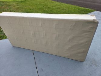 Twin size box spring in good condition