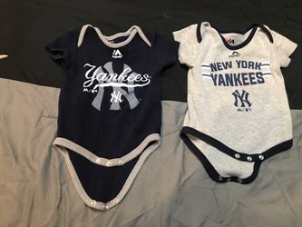 Boys Yankees shirts
