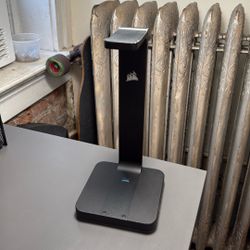 Corsair ST100 RGB Premium Headset Stand