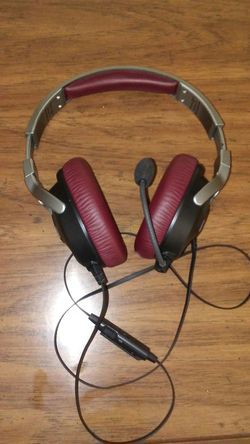 High Quality Headphones with a microphone