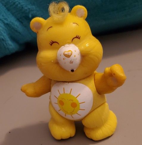 Care Bears Action Figure Funshine Yellow 3" PVC Poseable Figure 1983 Kenner
