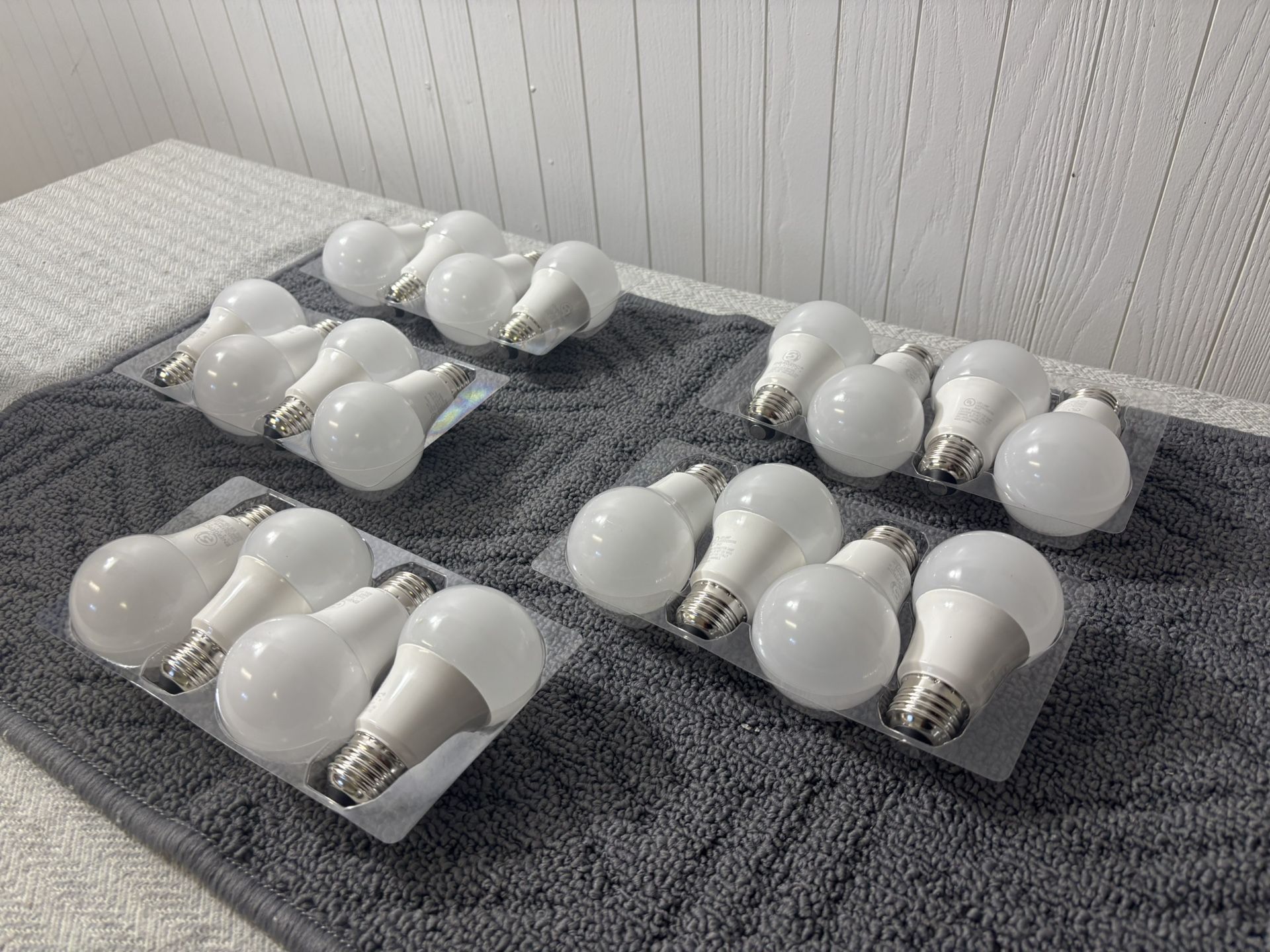 (20 Count) Energetic Lighting Bulbs 750 Lumens