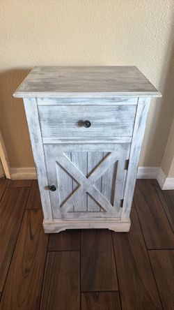 Restroom cabinet