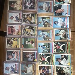 1976 Topps Baseball Card Lot
