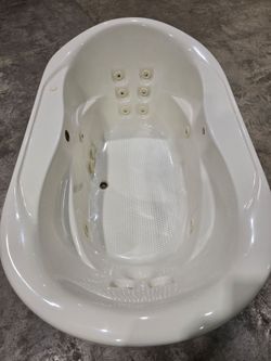 Jacuzzi tub make an offer