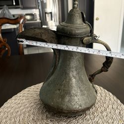 Middle Eastern Dallah Coffee/Tea Pot