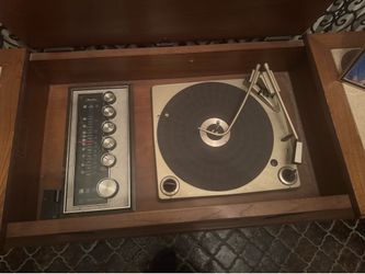 Vintage Stereophonic record player