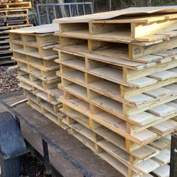 PALLETS!!!!!!!(in good shape)