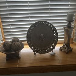 Beautiful 3 piece decor set