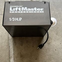 Chamberlin Garage Door Openers Chain Drive Used Great Working Condition 