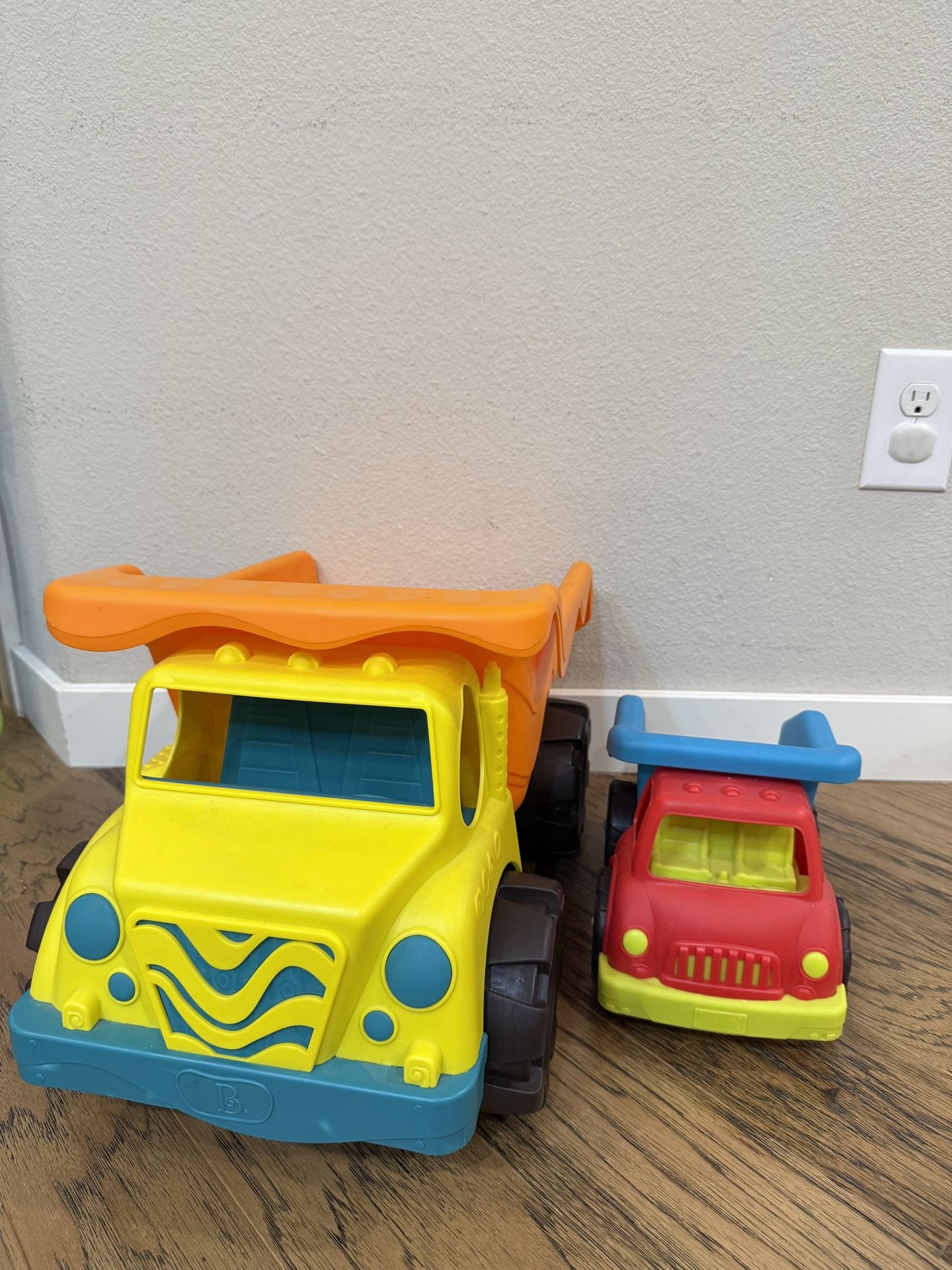 Large & Small Dump trucks