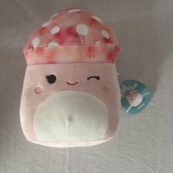 Molly The Mushroom Squishmallow 8 Inch 