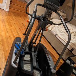 Nordic Track Elliptical Exercise Machine 