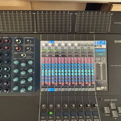 Yamaha 32 CH Digital mixer M7CL 