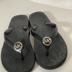 Michael Kors Flip Flops Size 8