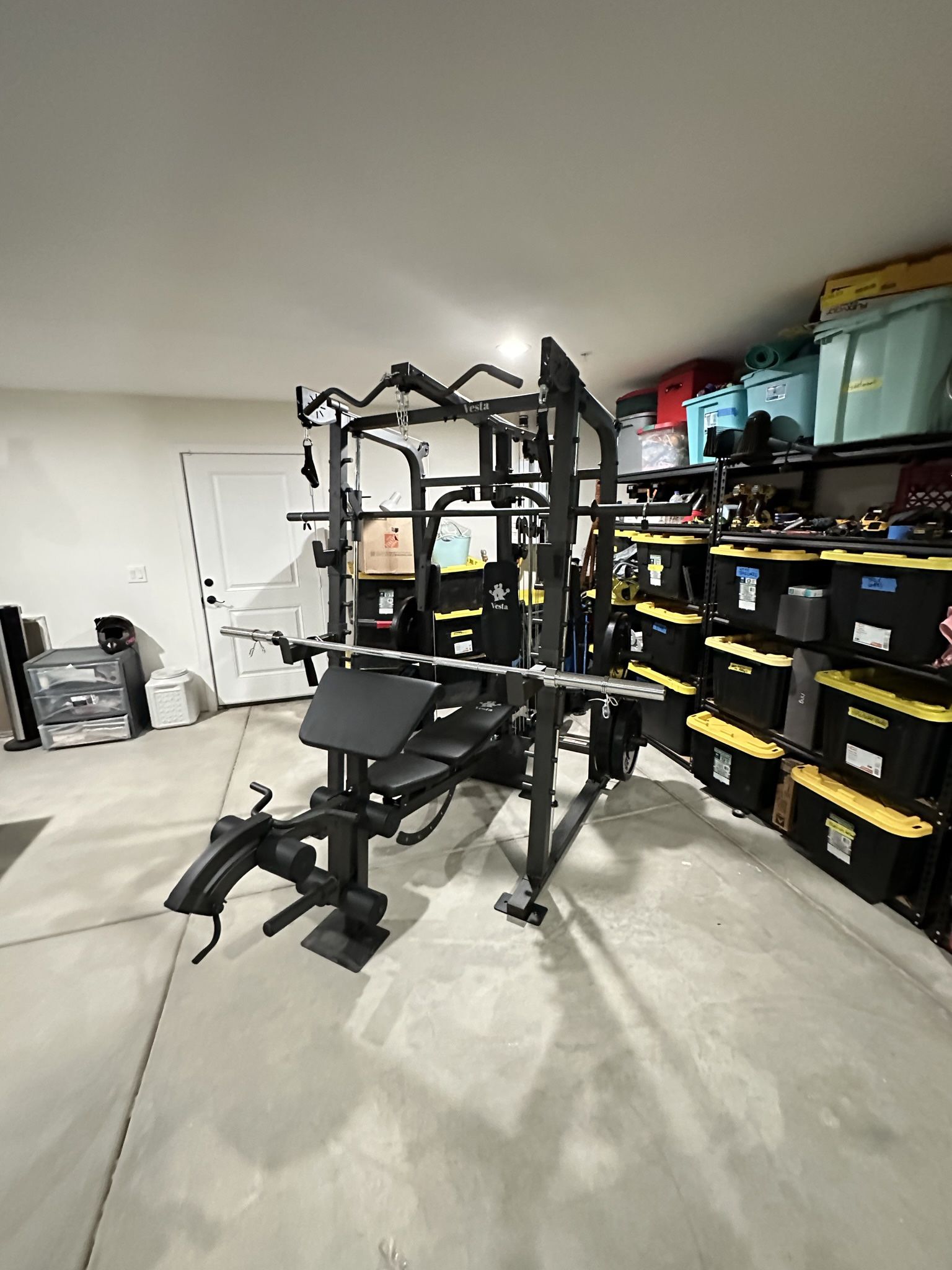 Vesta Fitness Smith Machine 2001 w/Bench Attachment | 230lb Bumpers Weights | 7ft Olympic Bar | Fitness | Gym Equipment | FREE DELIVERY 🚚