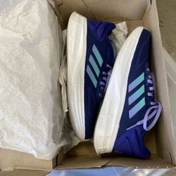 Adidas Women’s Shoes Size 7
