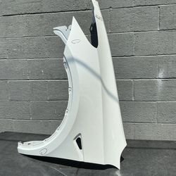 2020 - 2023 Tesla Model Y Driver Side Fender OEM 