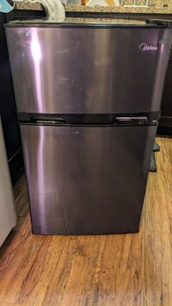 Nice Mini Fridge