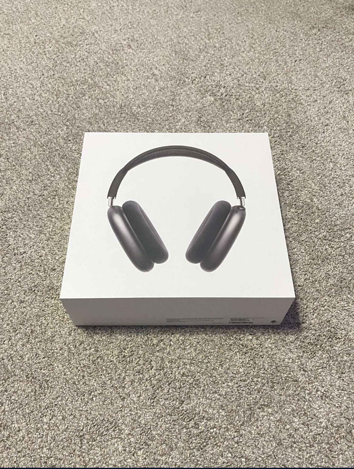 AirPod Maxes