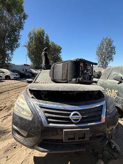 2013 Nissan Altima 2.5L Automatic Transmission for parts only ‼️