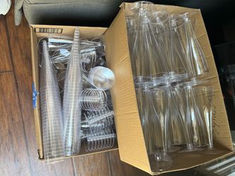 Plastic champagne flutes