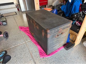 Vintage Trunk