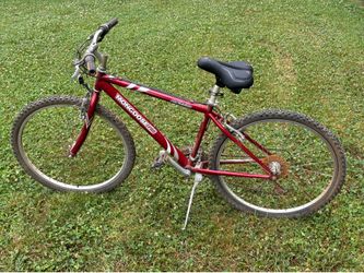 MONGOOSE PRO ROCKADILE MOUNTAIN BIKE BICYCLE