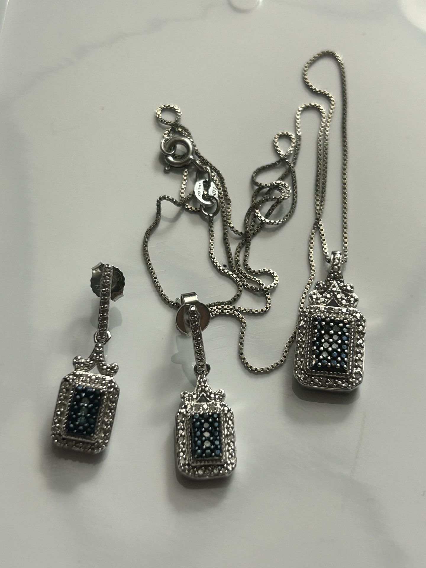 Diamond / Sterling Silver Ladies Fine Jewelry Set