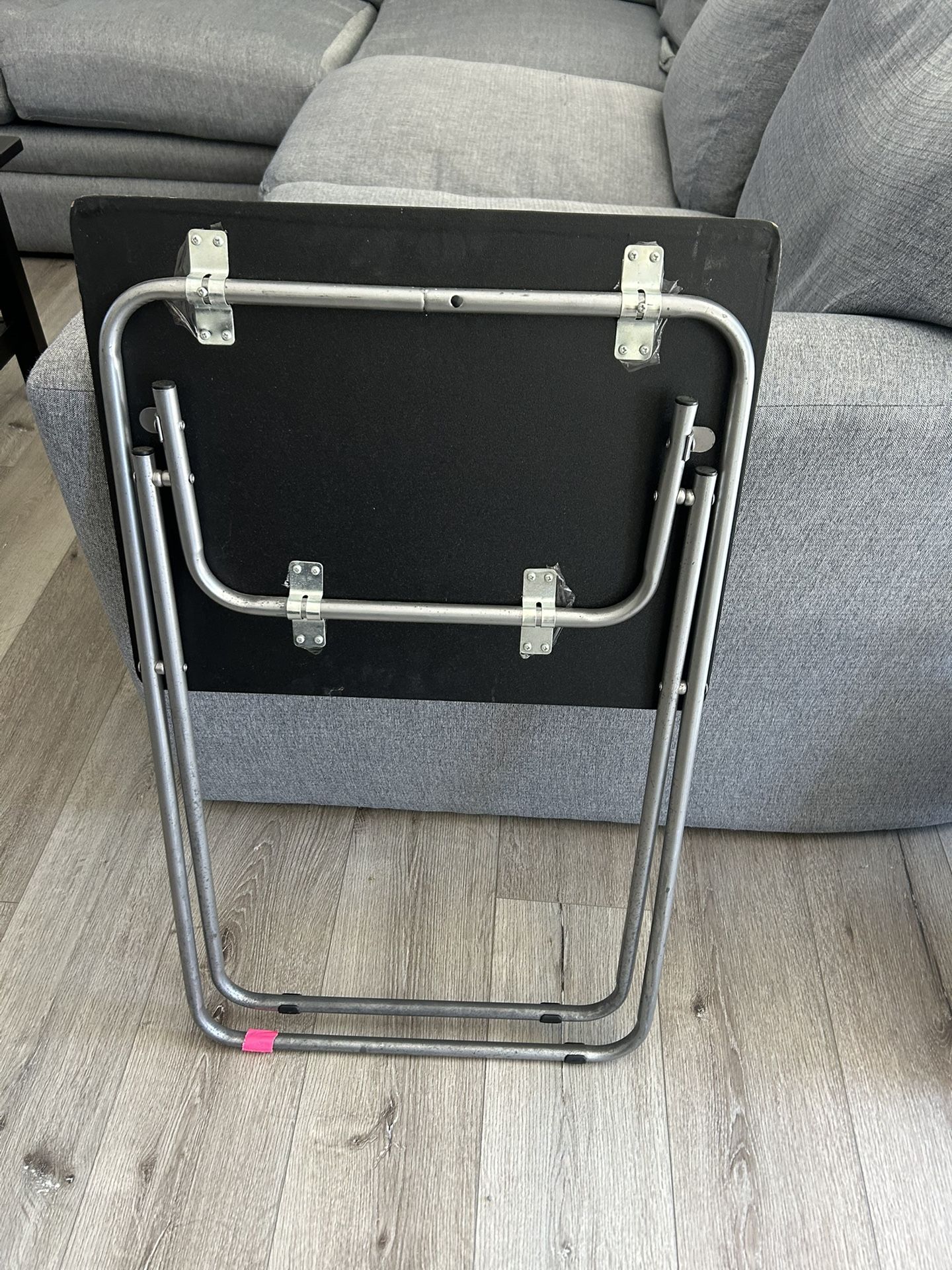 Folding Tabl