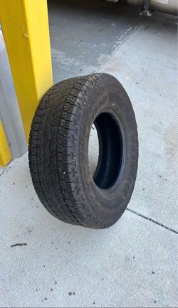 265/70/16 Goodyear wrangler territory at - 1 Tire