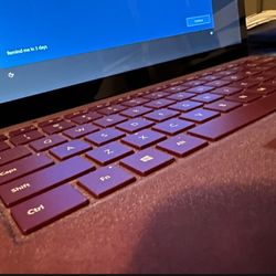 Microsoft Surface Laptop 1st Gen