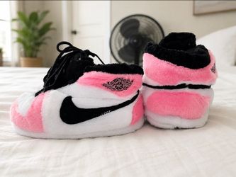 Faux Fur Cozy Slippers | Designer Inspired House Shoes | Soft Winter Lounge Slides